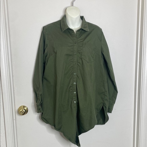 GAP Tan Button DownMATERNITY Shirt with Notched Collar - Picture 1 of 5